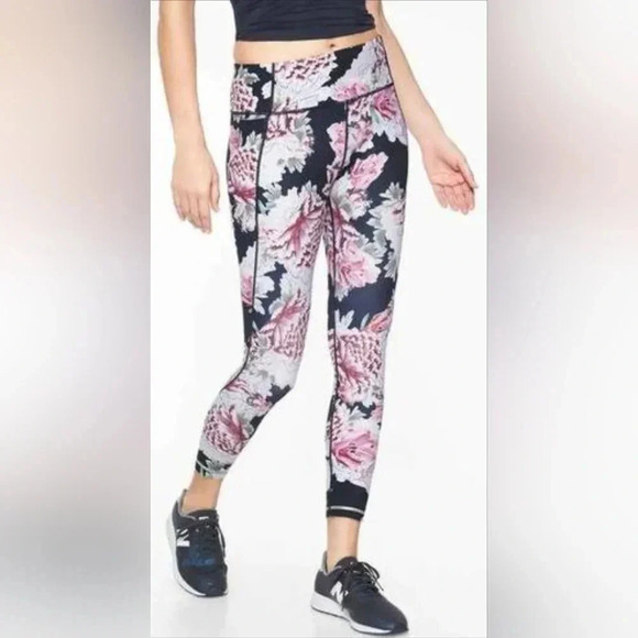 Athleta Run Free Garden Party 7/8 Tight, Color Navy/Floral Size S - Picture 1 of 15